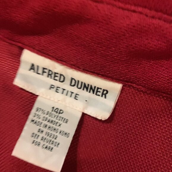 Alfred Dunner. Size 14P. Corduroy Long Sleeve Jacket/Shirt. Pockets. B85. - Picture 8 of 8